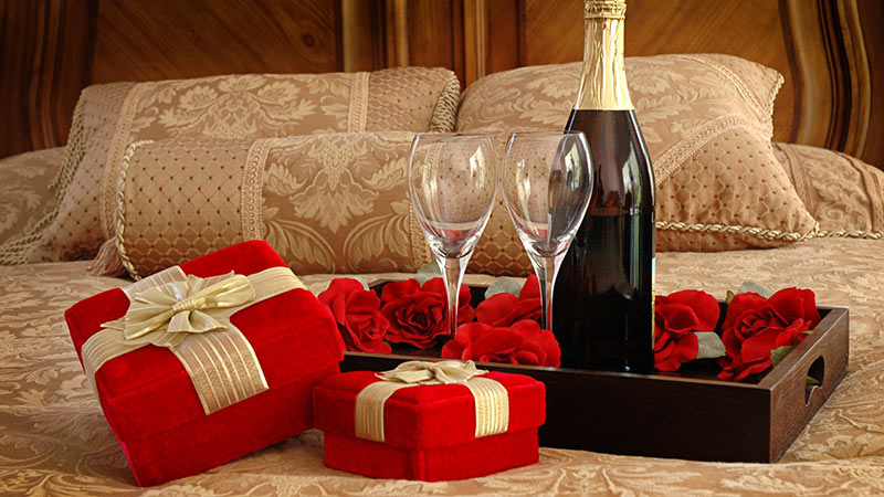 gifts to buy your girlfriend on valentine's day