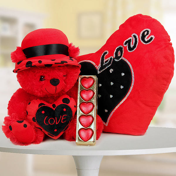9 Most Romantic Valentine S Day Gifts For Your Girlfriend